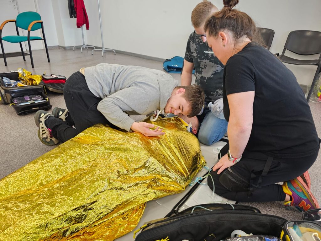 folia NRC. Jakim kolorem obkrywamy poszkodwanego
